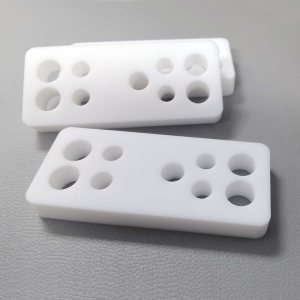 Machinable ceramic parts