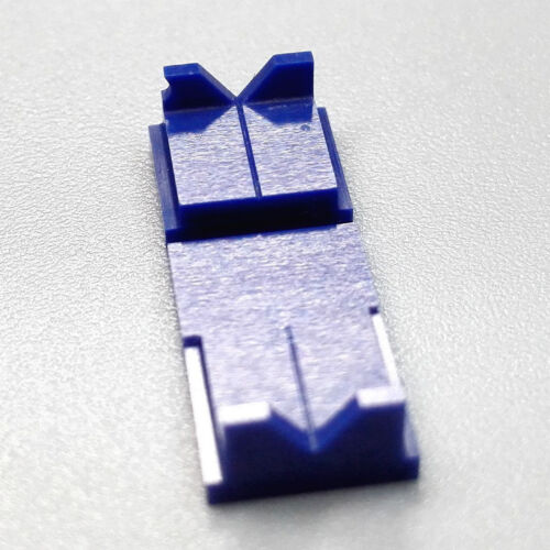 Mavi zirkonya seramikten yapılmış fiber optik hat konumlandırma parçaları
