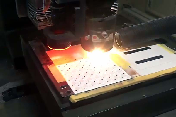 Laserschneiden von Keramik