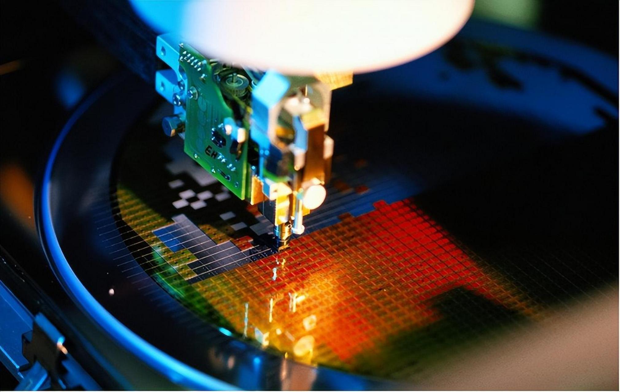 Yarı İletken ve Elektronik Sektöründe İleri Seramik Uygulamaları